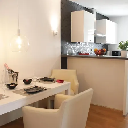 Grosses - Ruhig, Zentral, Burgnahe Apartment
